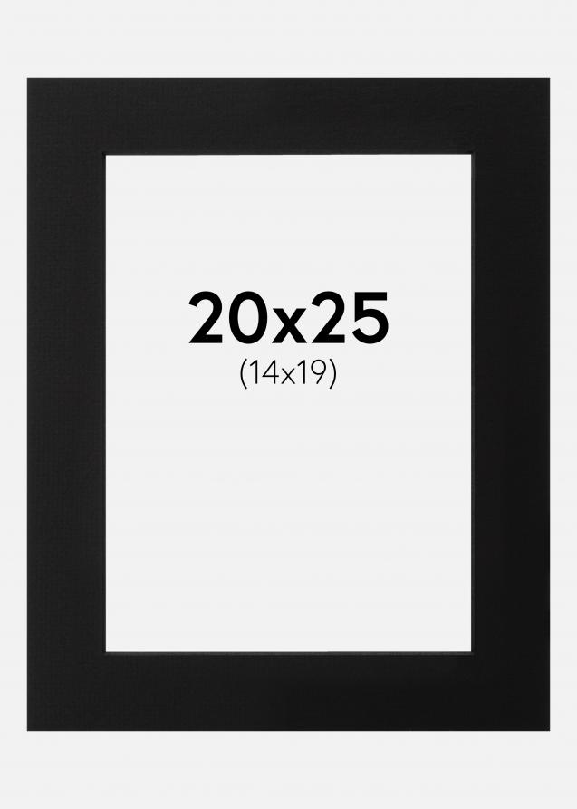 Passe-partout Noir (noyau noir) 20x25 cm (14x19)