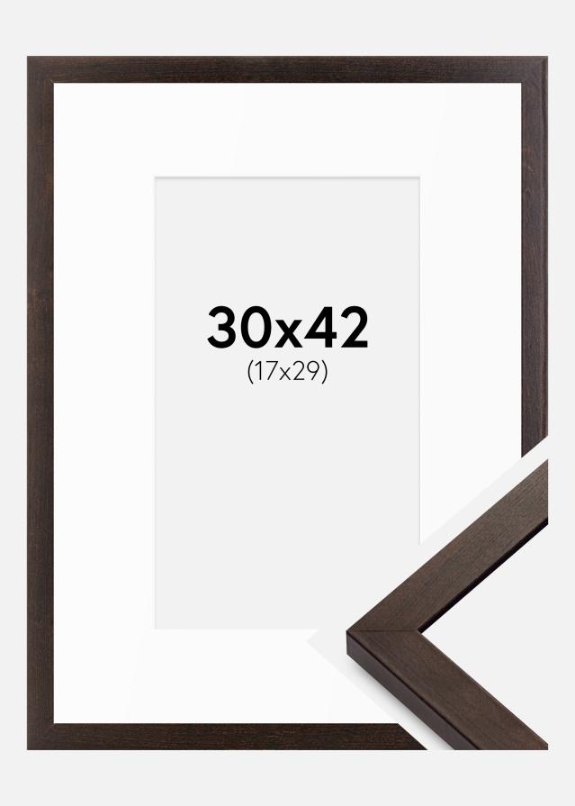 Cadre Selection Noyer 30x42 cm - Passe-partout Blanc 18x30 cm