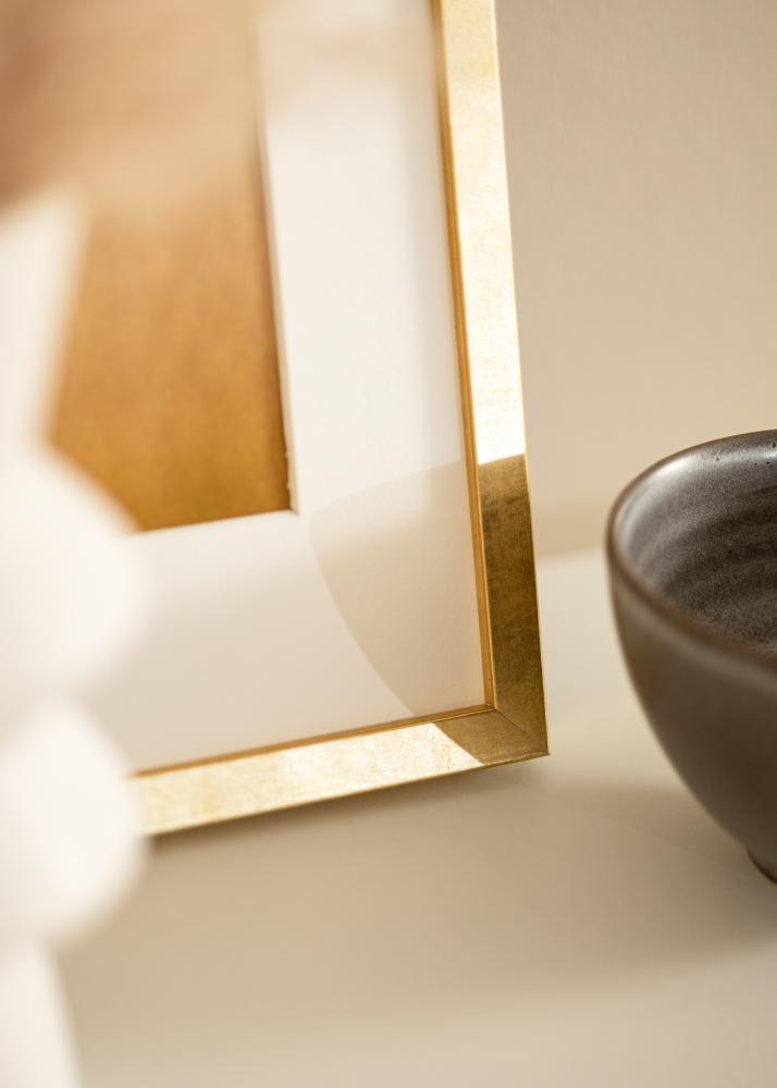 Cadre Ares Or 50x60 cm - Passe-partout Blanc 16x20 inches