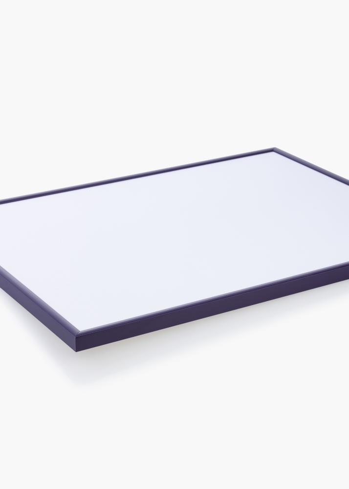 Cadre New Lifestyle Violet sombre 70x100 cm - Passe-partout Blanc 61x91,5 cm